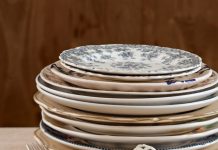 Our No-Fail Guide to Hosting Thanksgiving