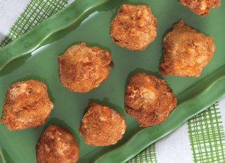 Fried Macaroni and Cheese Balls Fried Macaroni and Cheese Balls