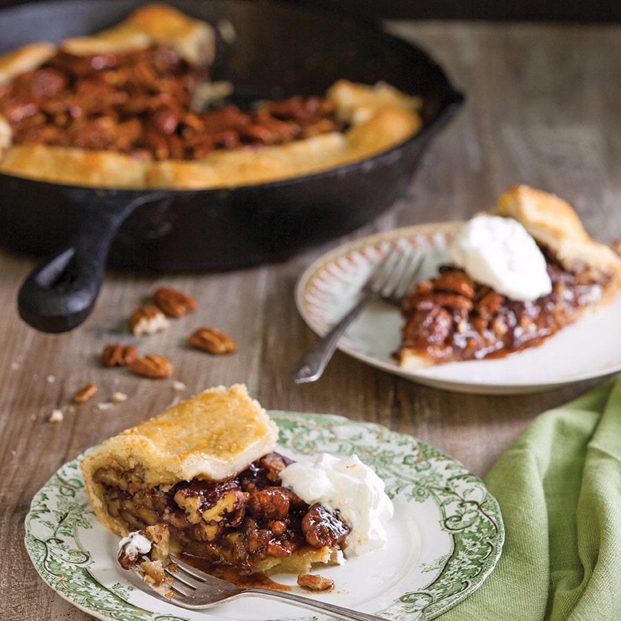Skillet Pecan Pie