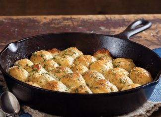 Cheesy Garlic Rolls Cheesy Garlic Rolls