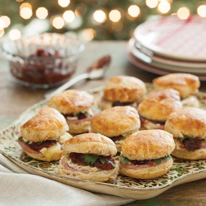 Puff Pastry Biscuits with Ham and Chutney