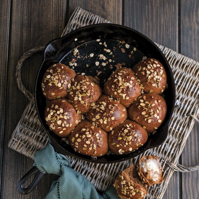 makeahead3 Whole Wheat Molasses Rolls