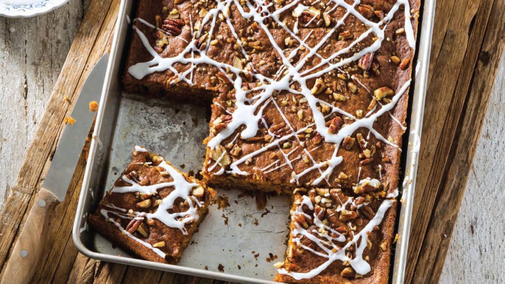 Pumpkin-Pecan Cake