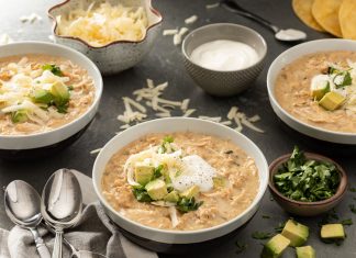 Slow Cooker White Bean & Chicken Chili
