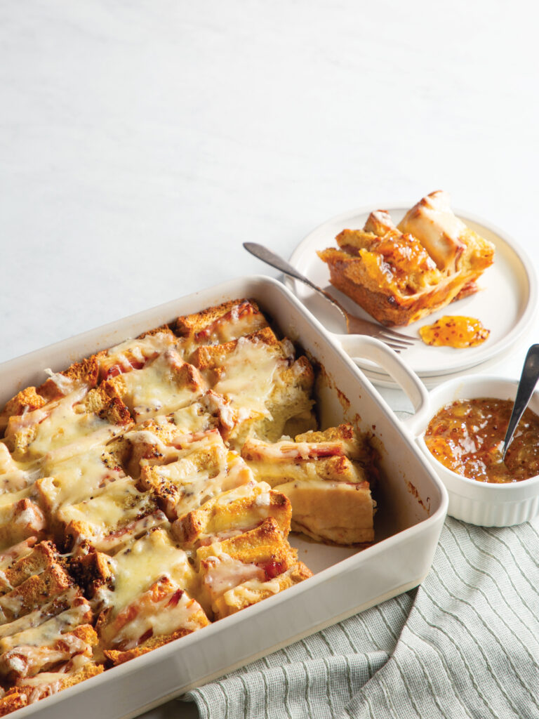 Fans of sweet and savory fare, this best-of-both-worlds Overnight Monte Cristo Breakfast Casserole is just for you.