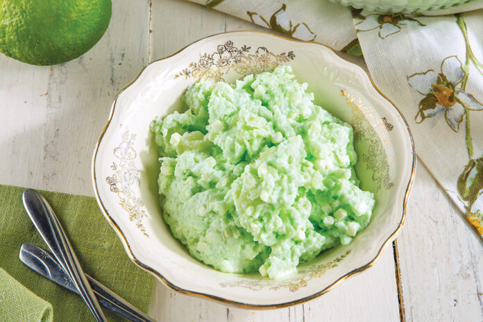 Aunt Evelyn’s Pineapple Delight Congealed Salad