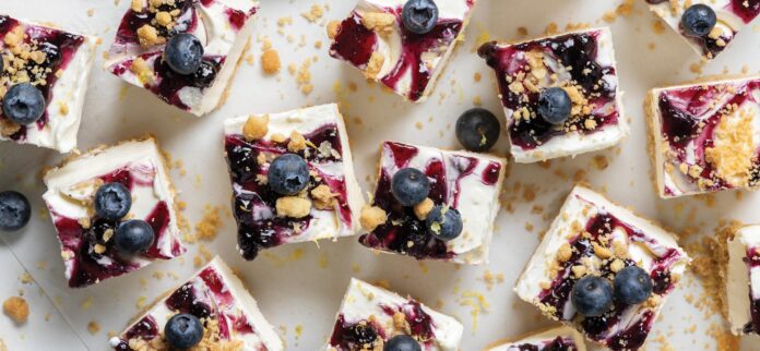 Blueberry Cheesecake Crumble Bars