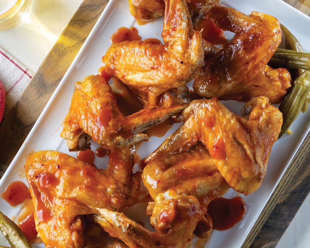 Spicy Barbecue Air-Fried Chicken Wings with White Barbecue Sauce