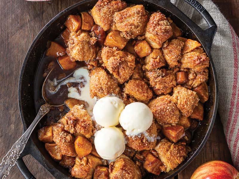 Apple Fritter Skillet Cake