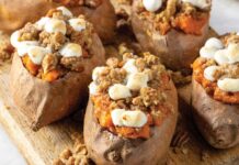 Twice-Baked Sweet Potatoes with Crumble Topping Twice-Baked Sweet Potatoes with Crumble Topping