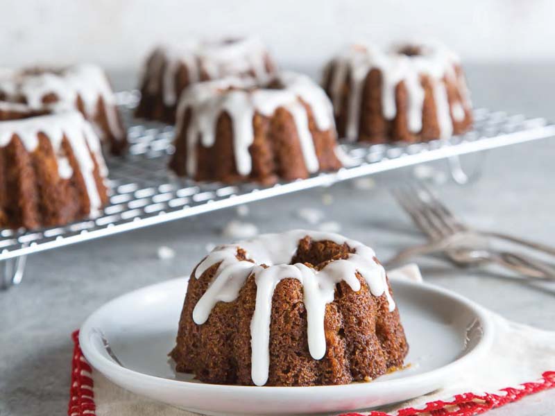Gingerbread-Pear Miniature Bundt Cakes