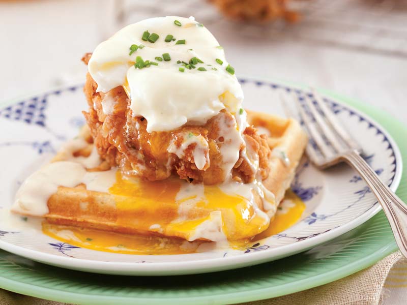 ChixWaffleEgg547JOHWeb Chicken and Cornbread Waffles
