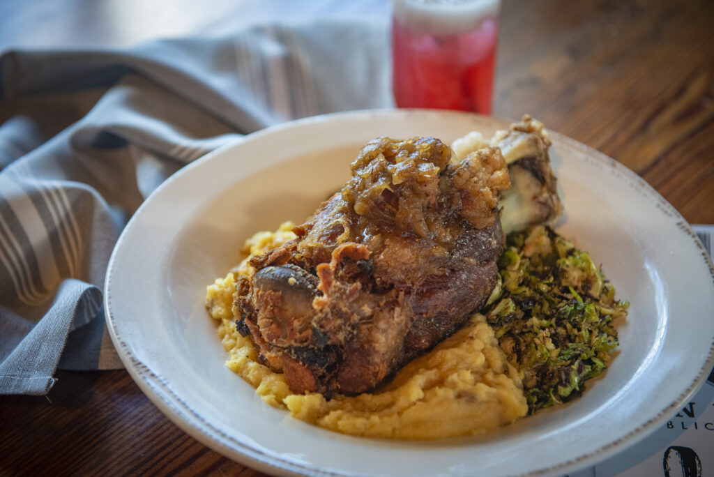 Union Public House Plate