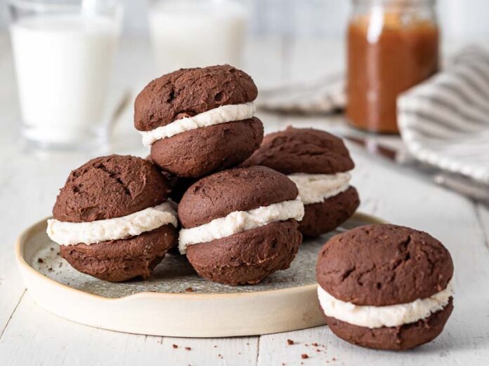 Apple Butter Whoopie Pies