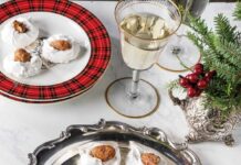 Classic Christmas Divinity