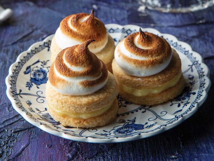 Cookies 6808 KCWeb Lemon Meringue Sandwich Cookies