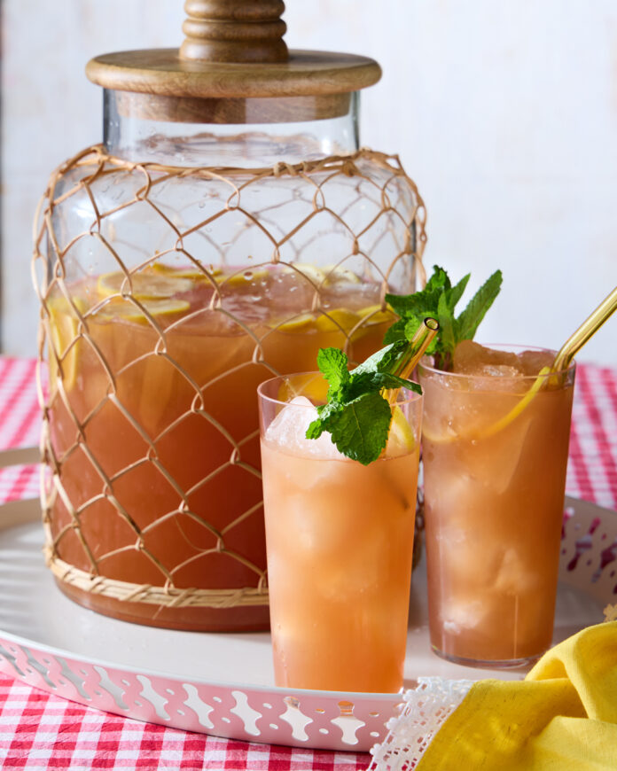 Almond-LemonadeTea Almond Lemonade Tea