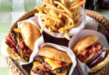 Double Cheeseburgers & Bacon Tomato Jam Double Cheeseburgers and Bacon Tomato Jam