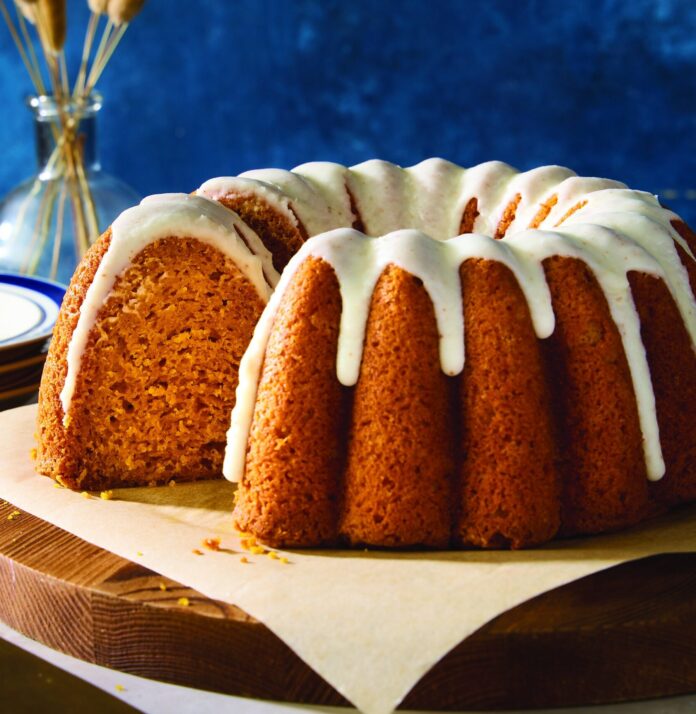 pumpkin spice cake with cream cheese glaze